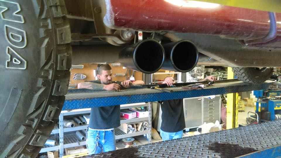 Dual exhaust tips